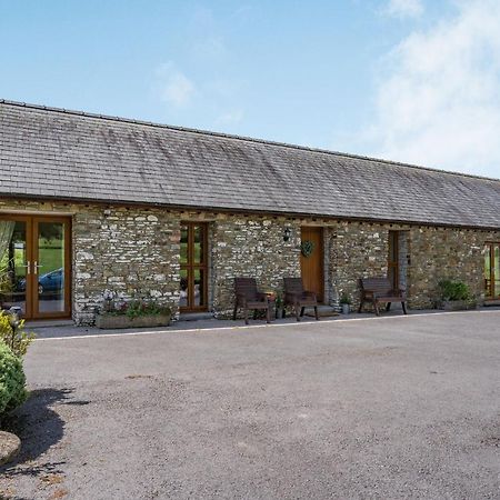 Ysgubor Hir Villa Llanedy Luaran gambar