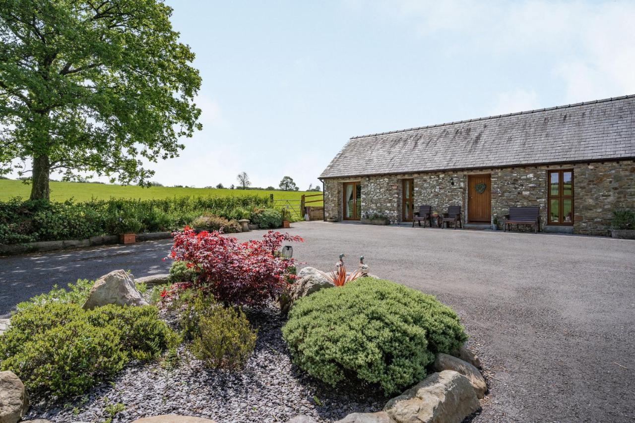 Ysgubor Hir Villa Llanedy Luaran gambar
