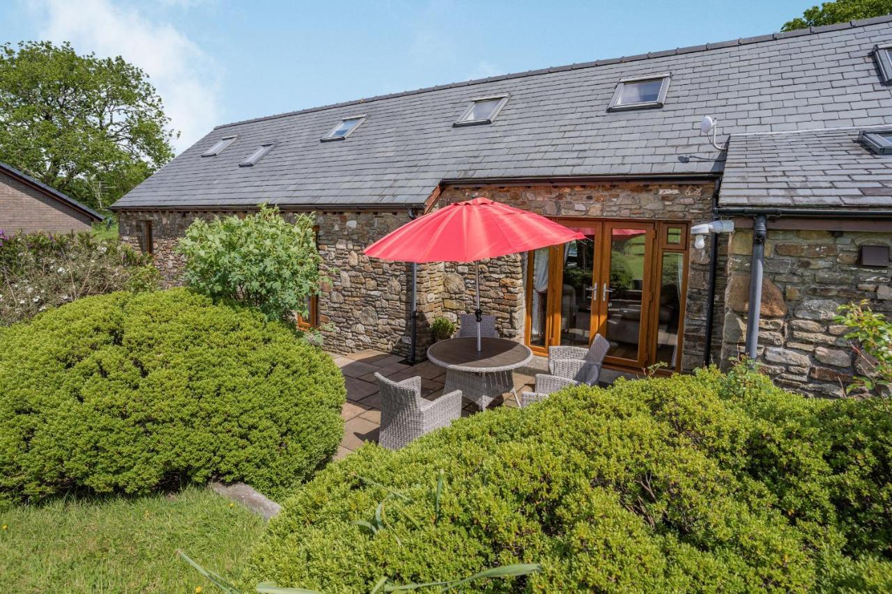 Ysgubor Hir Villa Llanedy Luaran gambar