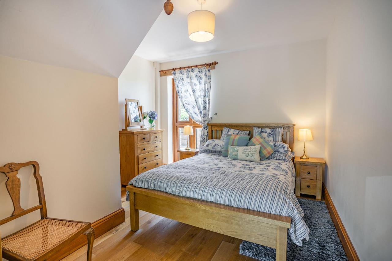Ysgubor Hir Villa Llanedy Luaran gambar