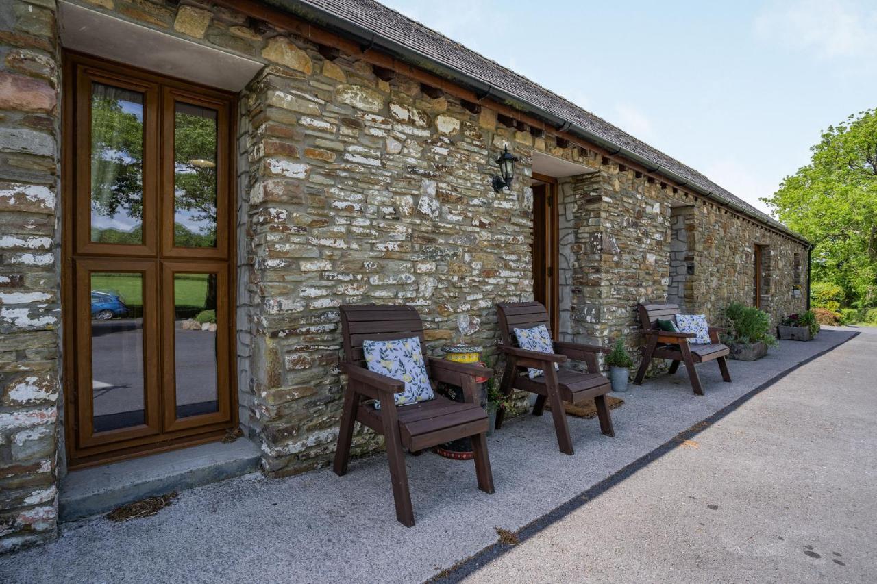 Ysgubor Hir Villa Llanedy Luaran gambar